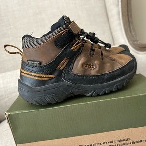 Little Kids Keen Boots